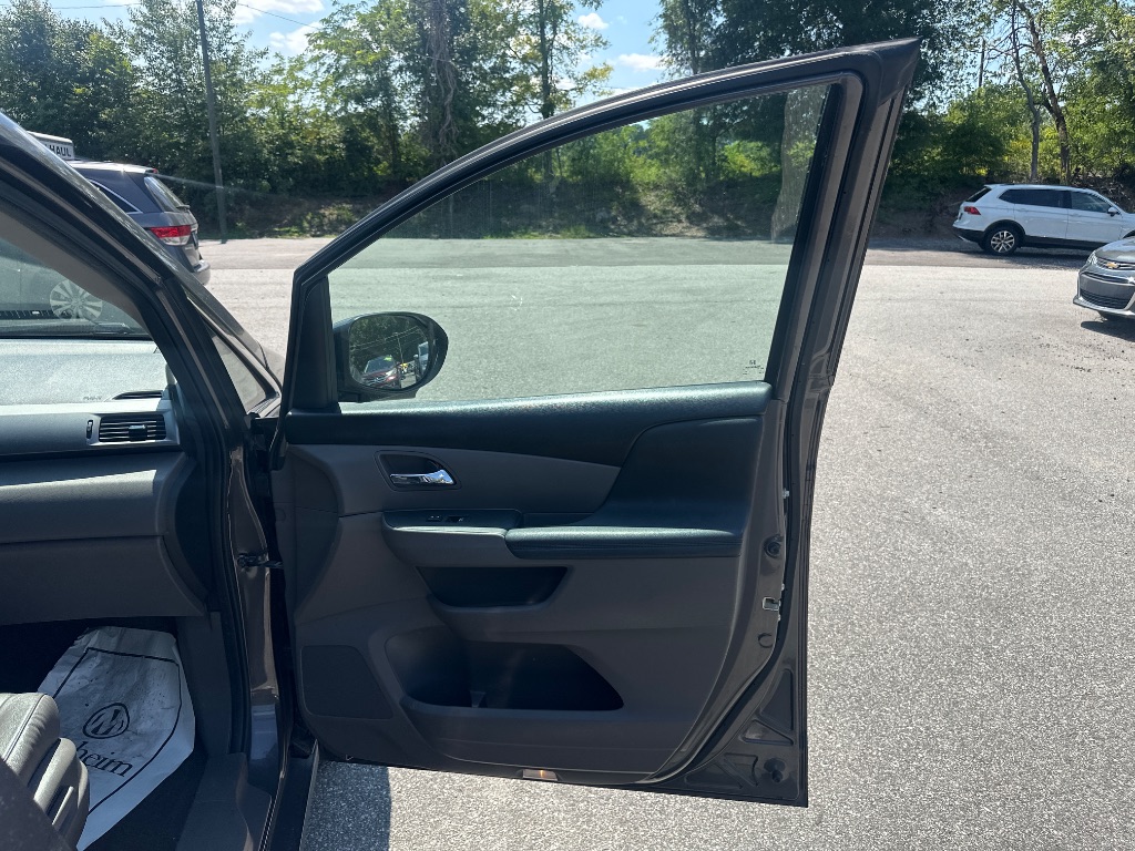 2016 Honda Odyssey - $14,499