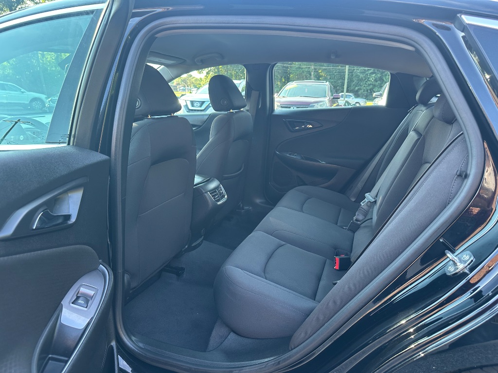 2023 Chevrolet Malibu - $12,999
