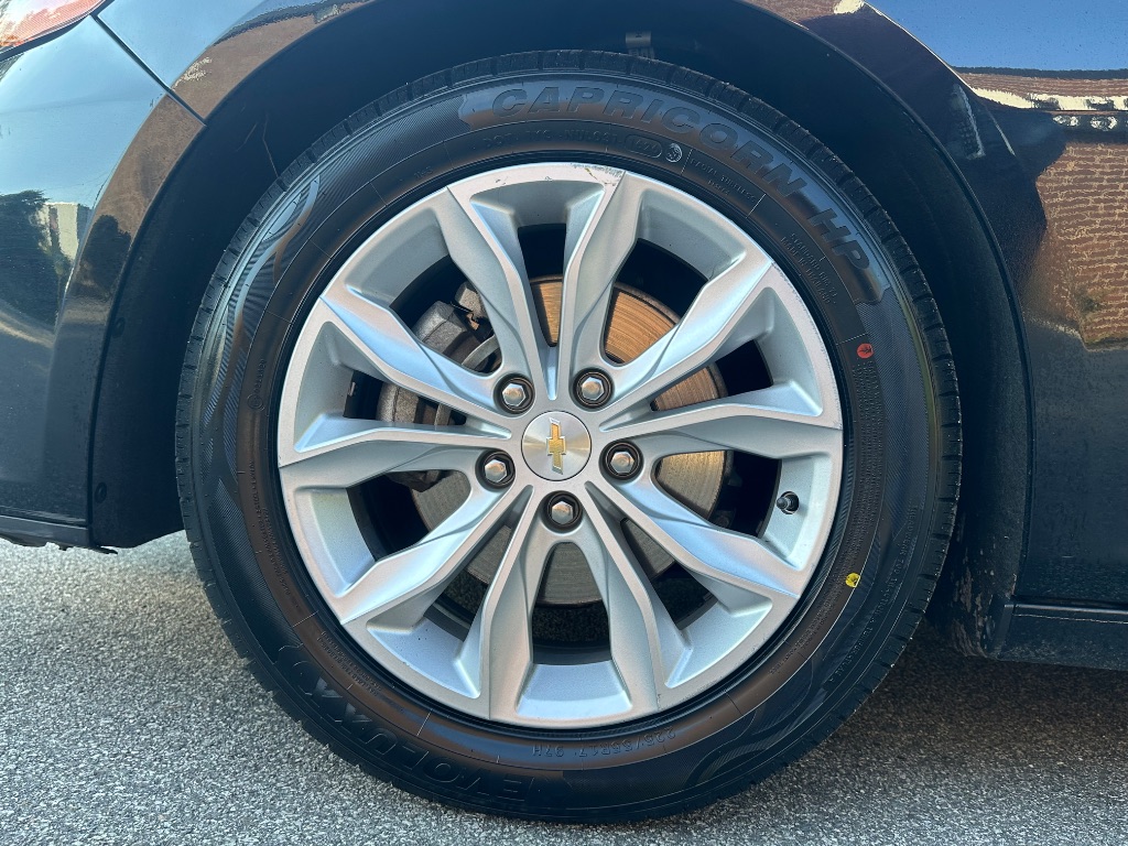 2023 Chevrolet Malibu - $12,999