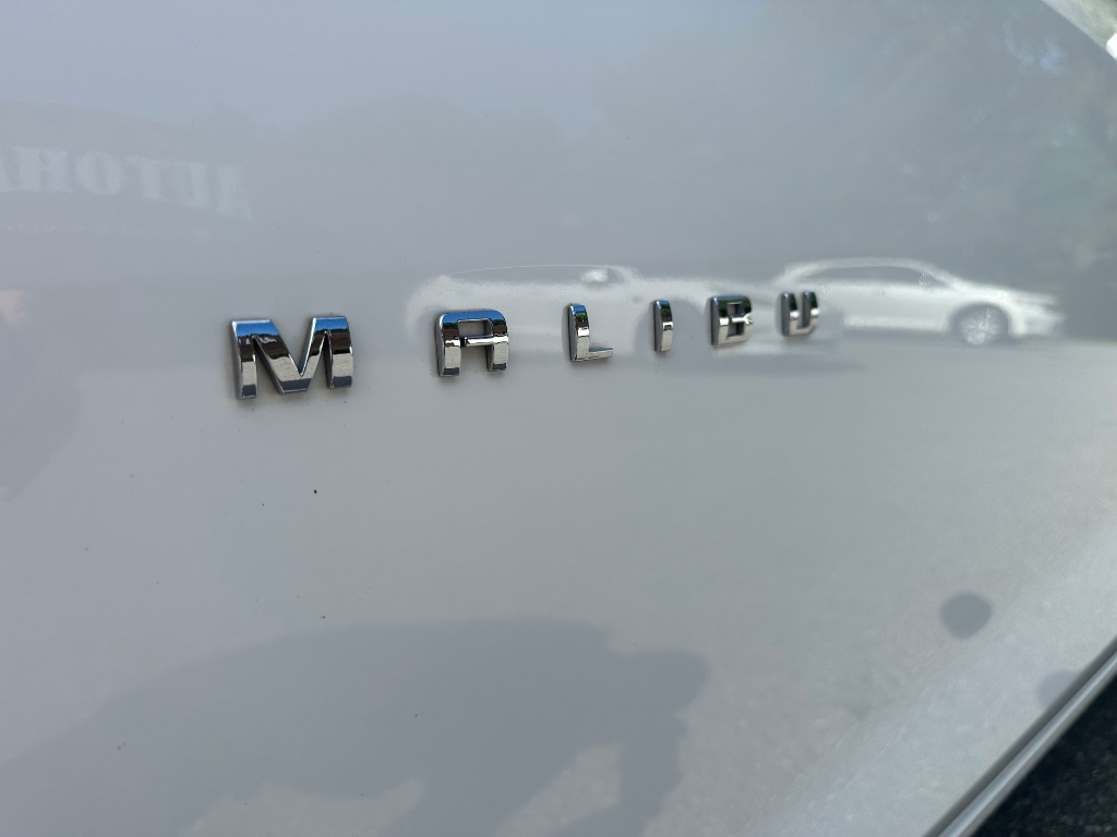 2023 Chevrolet Malibu - $12,800