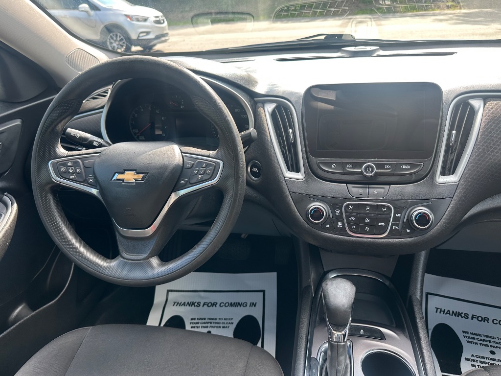 2023 Chevrolet Malibu - $12,800