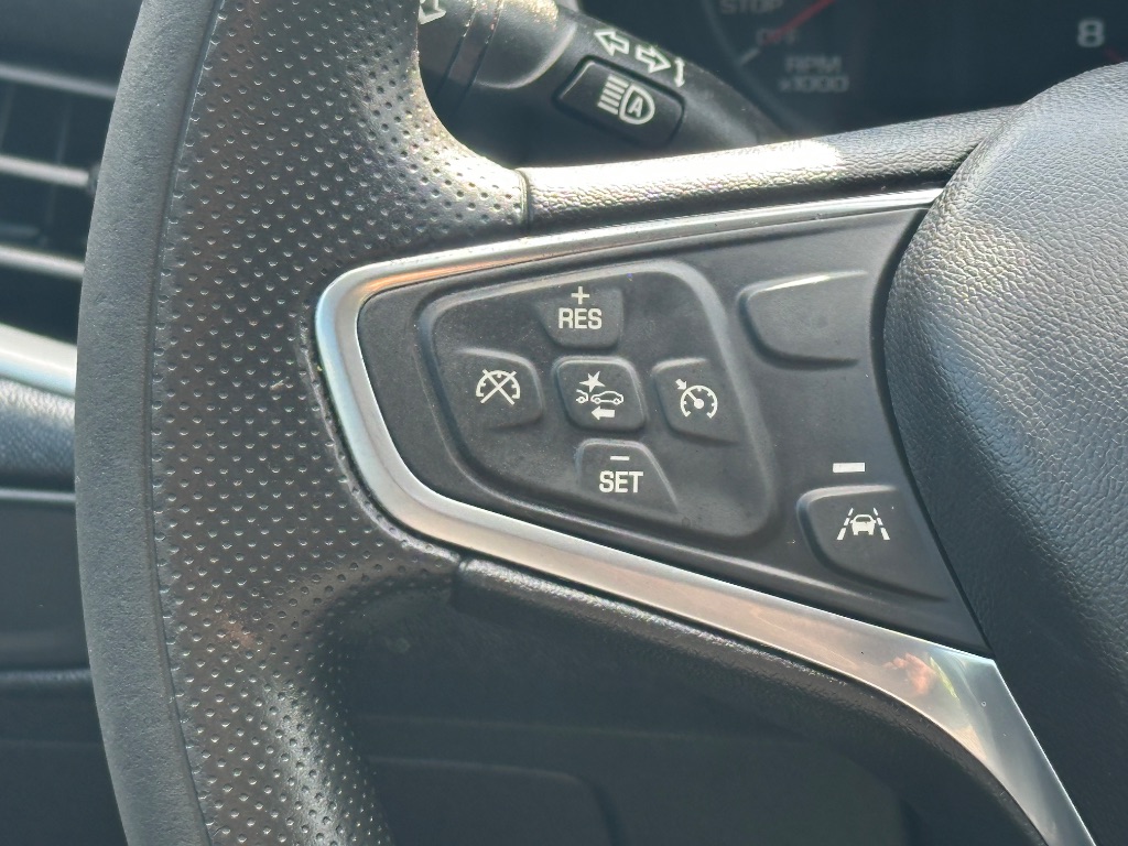 2023 Chevrolet Malibu - $12,800
