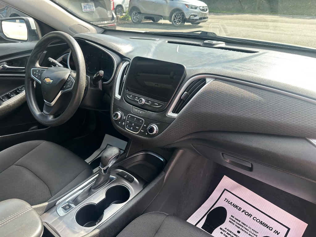 2023 Chevrolet Malibu - $12,800