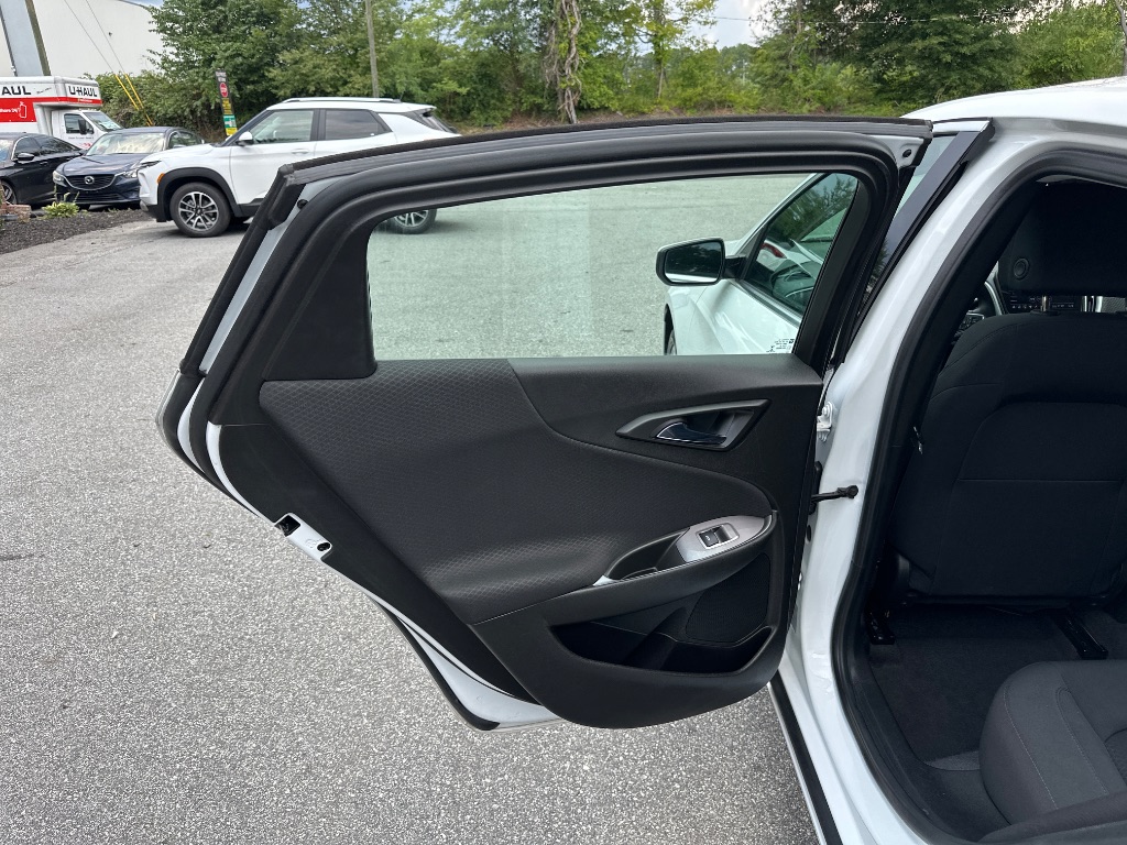2023 Chevrolet Malibu - $15,499