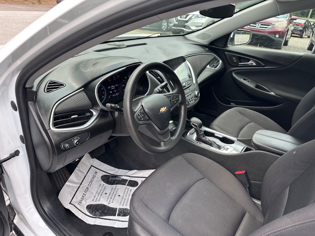 2023 Chevrolet Malibu - $15,499
