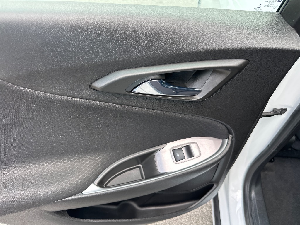 2023 Chevrolet Malibu - $15,499