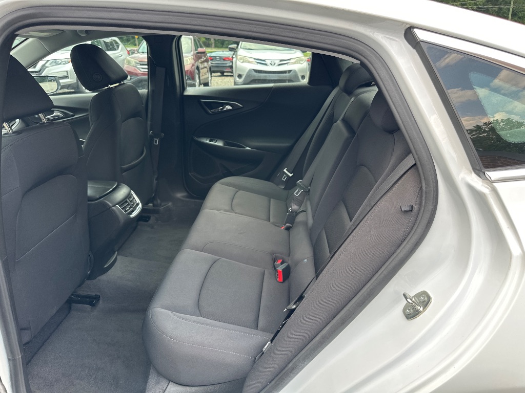 2023 Chevrolet Malibu - $15,499
