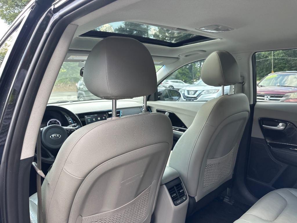 2017 Kia Niro - $11,499