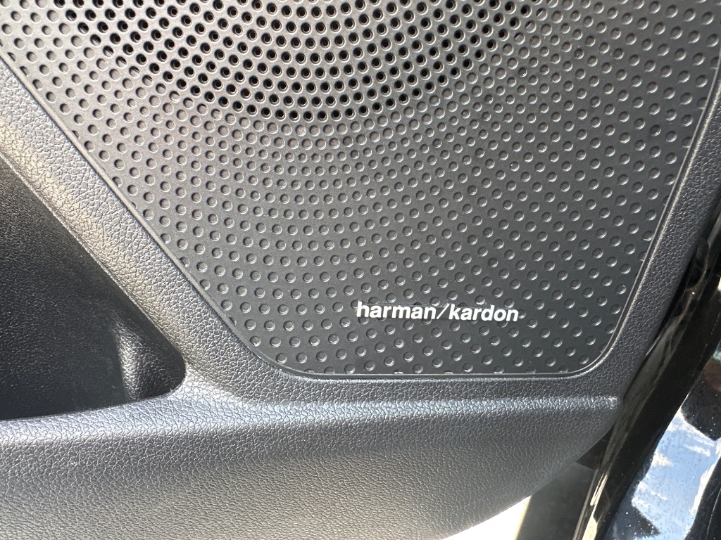 2017 Kia Niro - $11,499