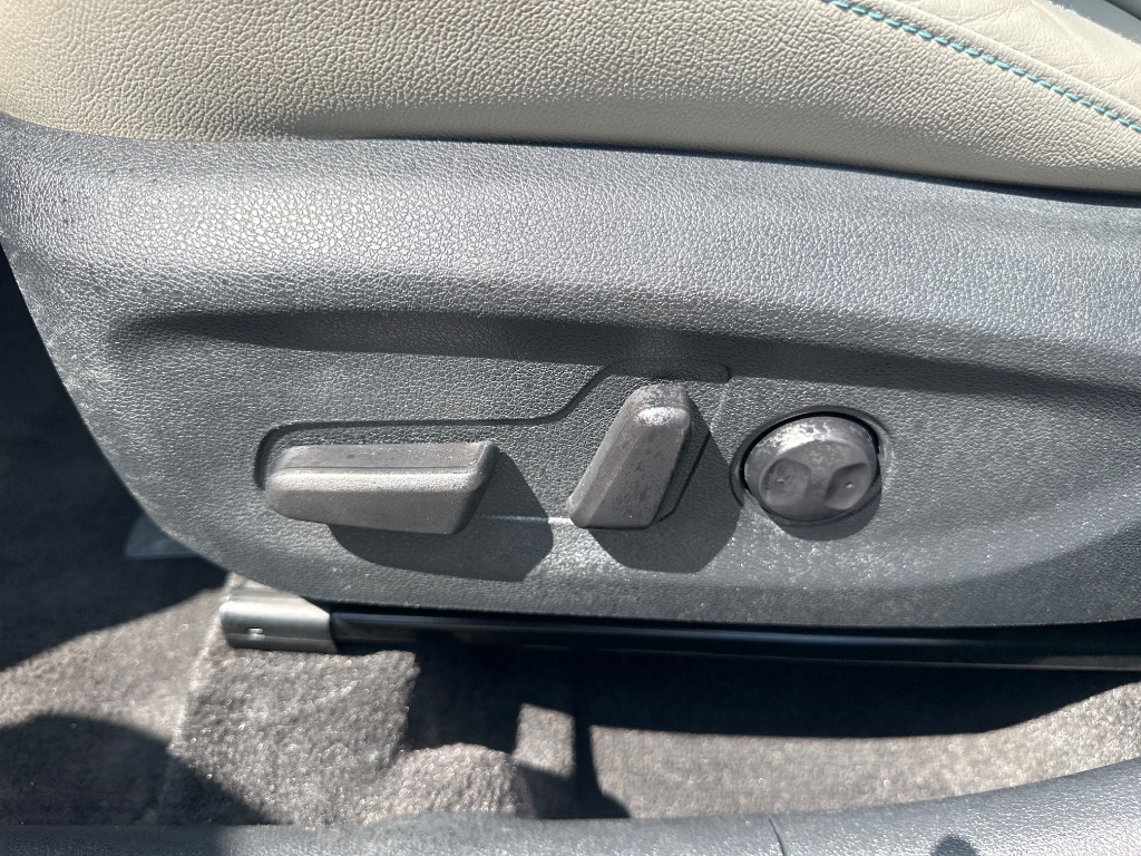 2017 Kia Niro - $11,499