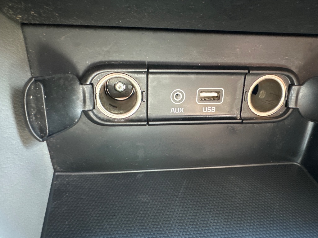 2017 Kia Niro - $11,499