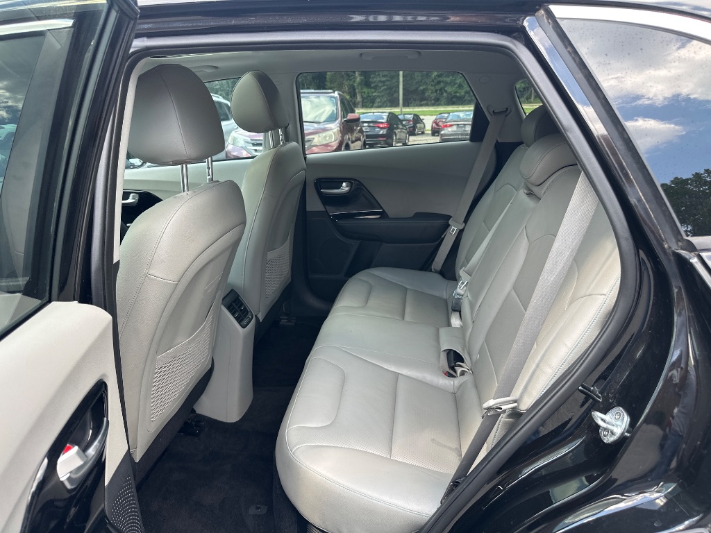 2017 Kia Niro - $11,499
