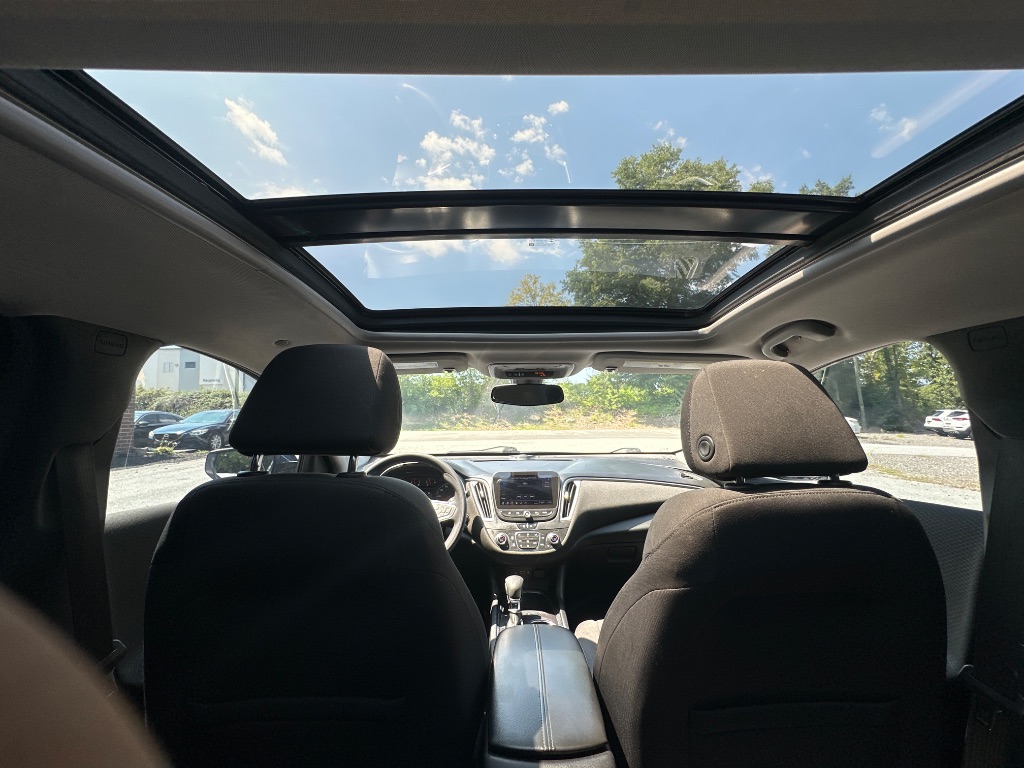 2022 Chevrolet Malibu - $13,999