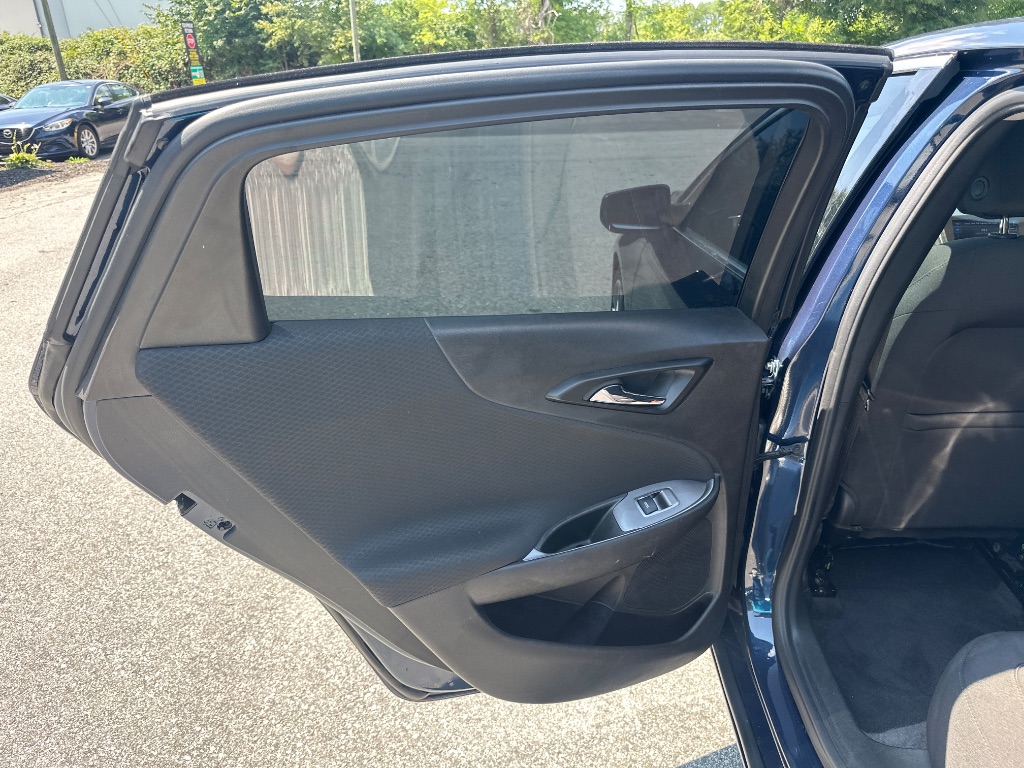 2022 Chevrolet Malibu - $13,999