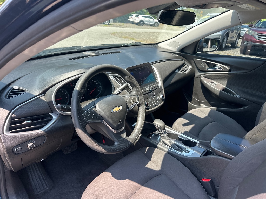 2022 Chevrolet Malibu - $13,999