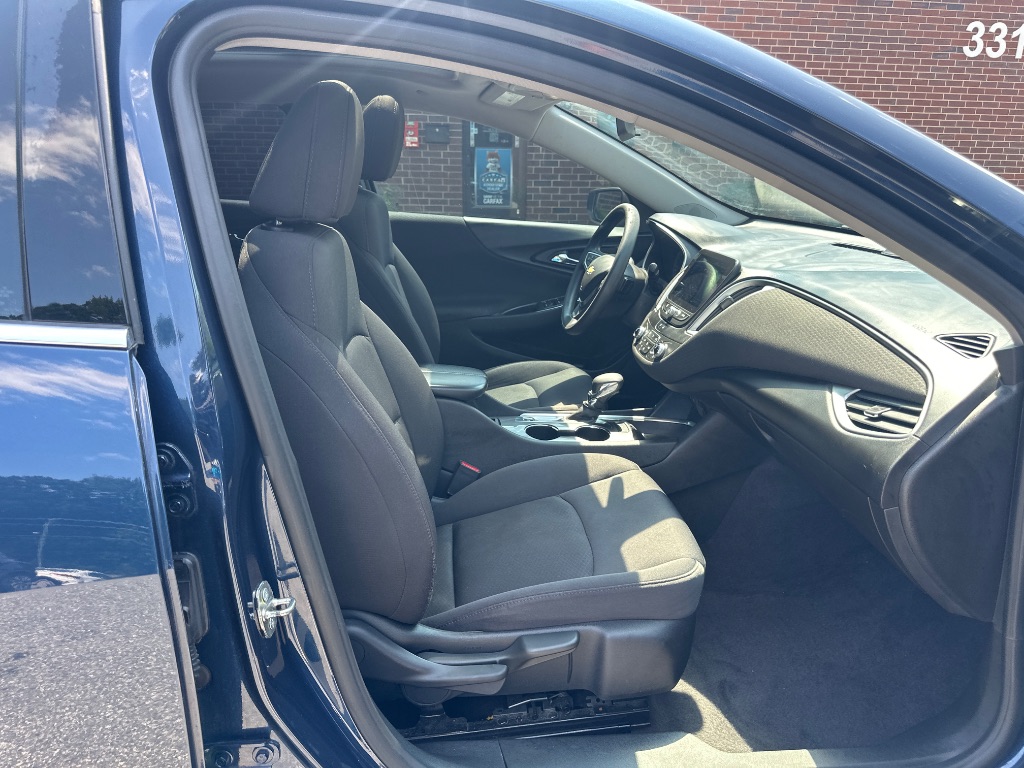 2022 Chevrolet Malibu - $13,999