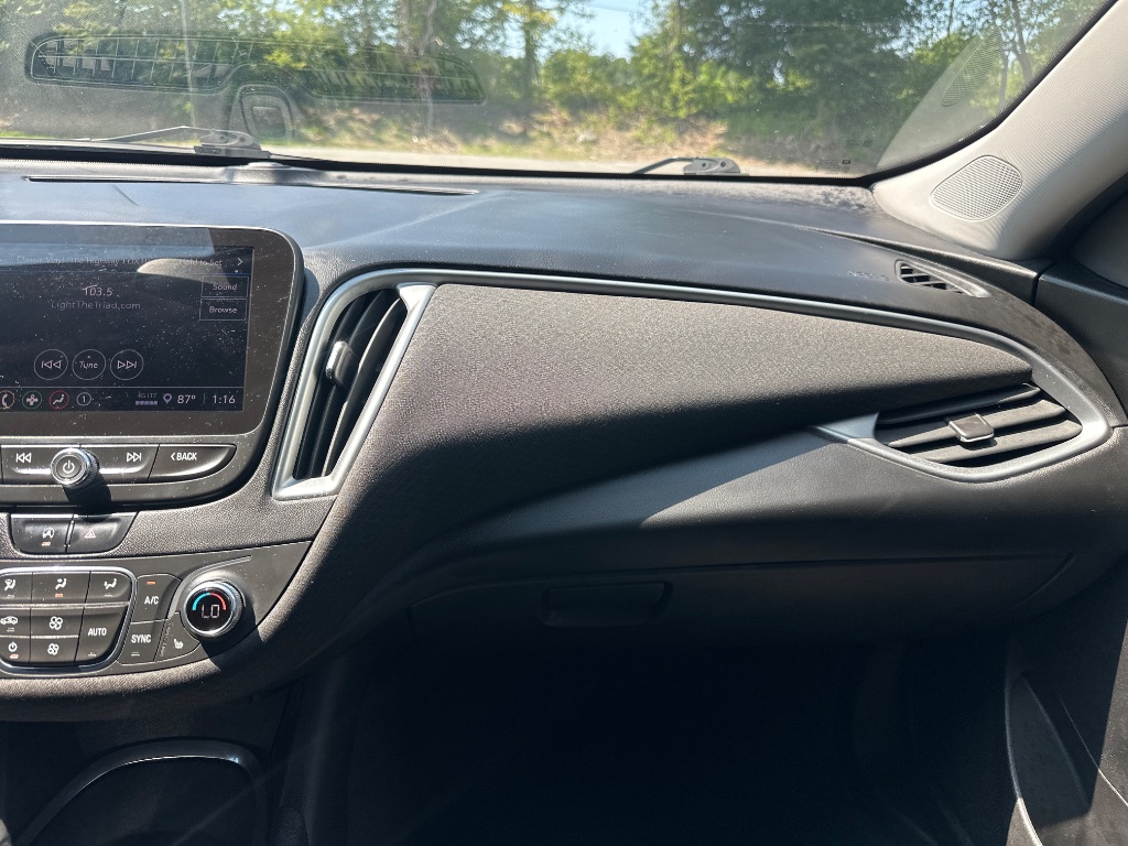 2022 Chevrolet Malibu - $13,999