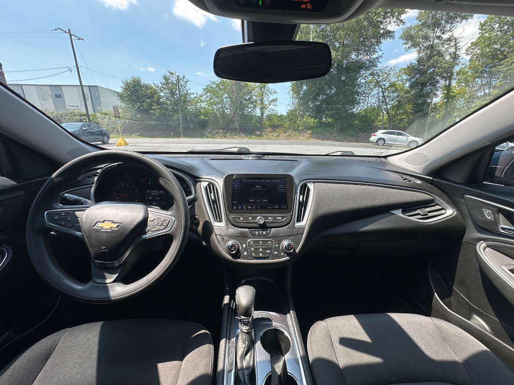 2022 Chevrolet Malibu - $13,999