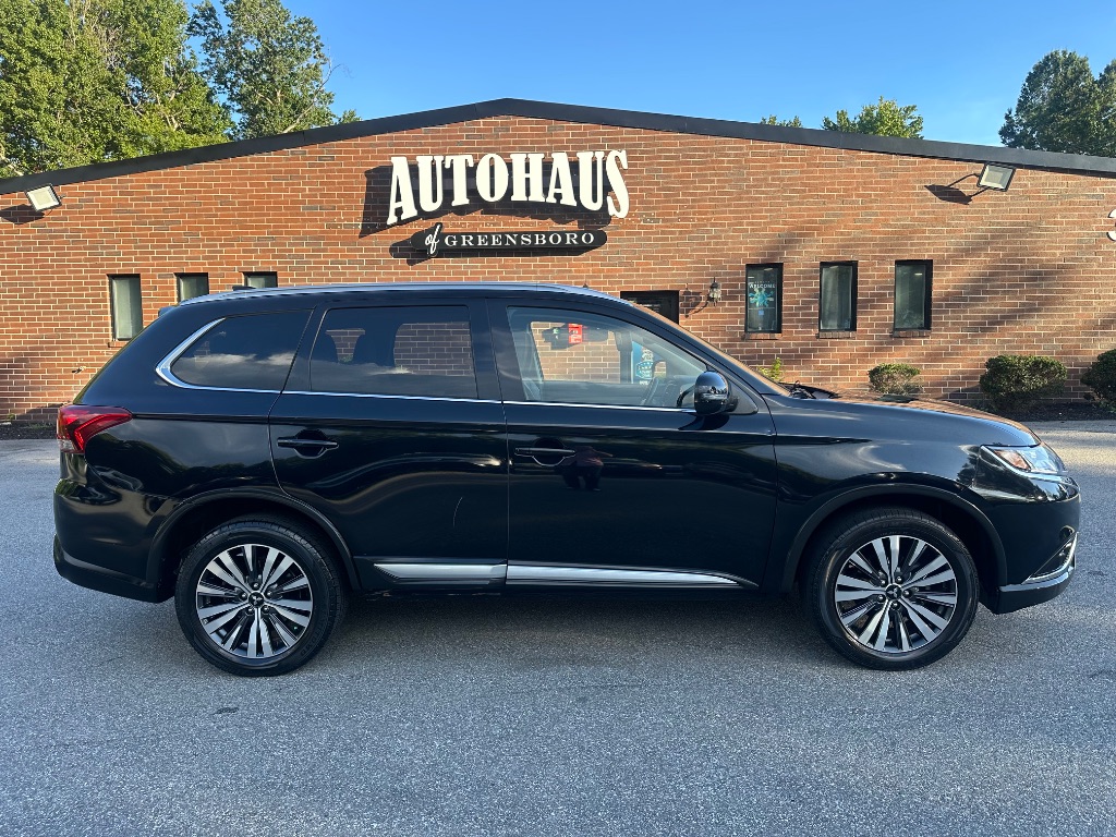2020 Mitsubishi Outlander - $12,999