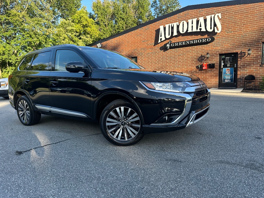 2020 Mitsubishi Outlander - $12,999