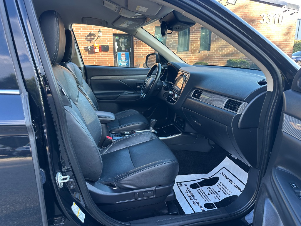 2020 Mitsubishi Outlander - $12,999