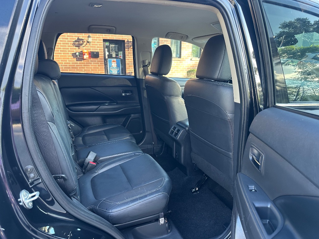 2020 Mitsubishi Outlander - $12,999