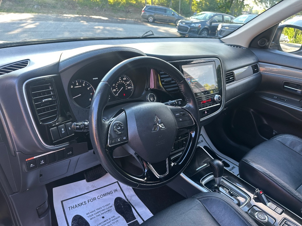 2020 Mitsubishi Outlander - $12,999