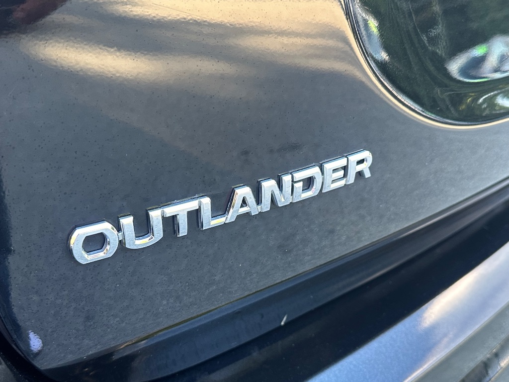 2020 Mitsubishi Outlander - $12,999