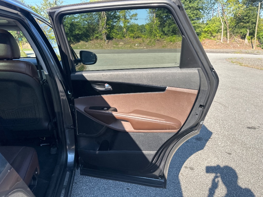 2020 Kia Sorento - $14,499