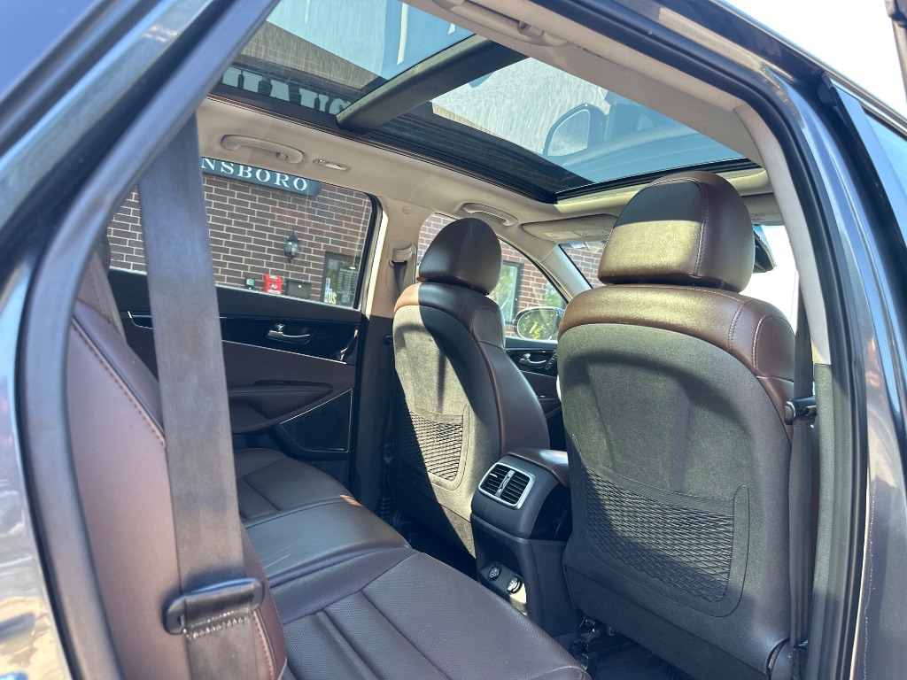 2020 Kia Sorento - $14,499