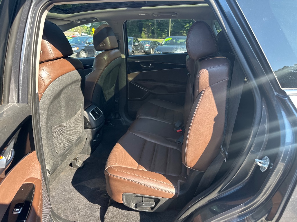 2020 Kia Sorento - $14,499