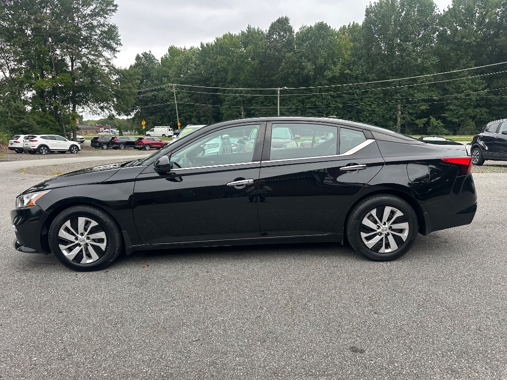 2020 Nissan Altima - $13,999