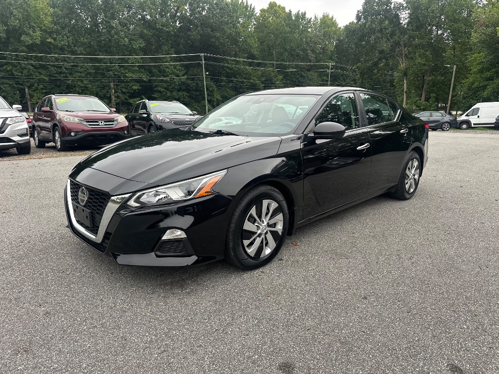2020 Nissan Altima - $13,999