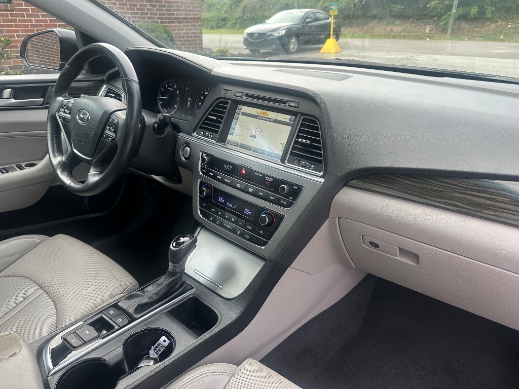 2016 Hyundai Sonata - $9,999