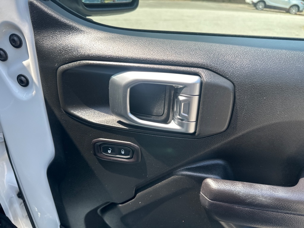 2018 Jeep Wrangler - $15,499