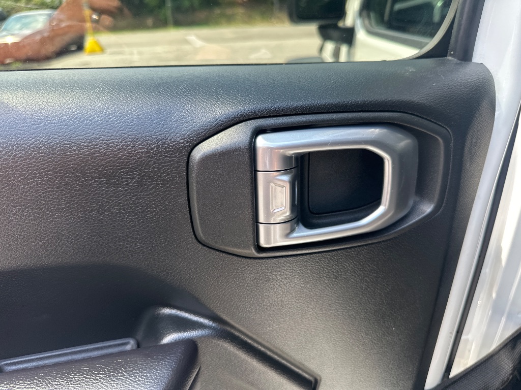 2018 Jeep Wrangler - $15,499