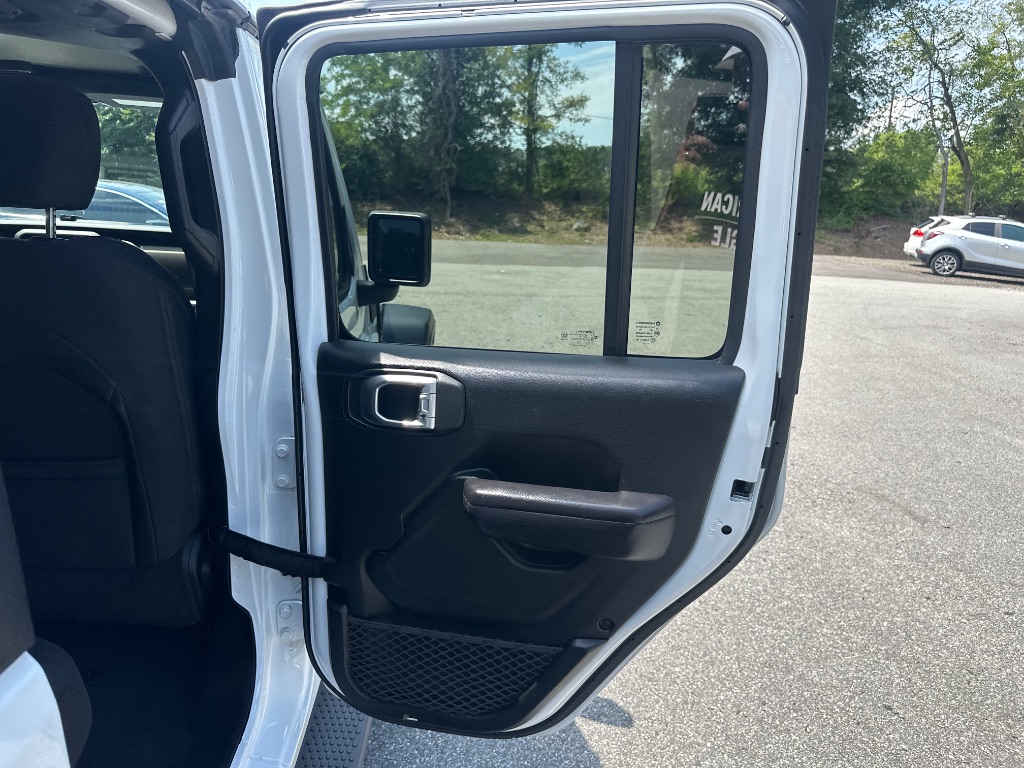 2018 Jeep Wrangler - $15,499