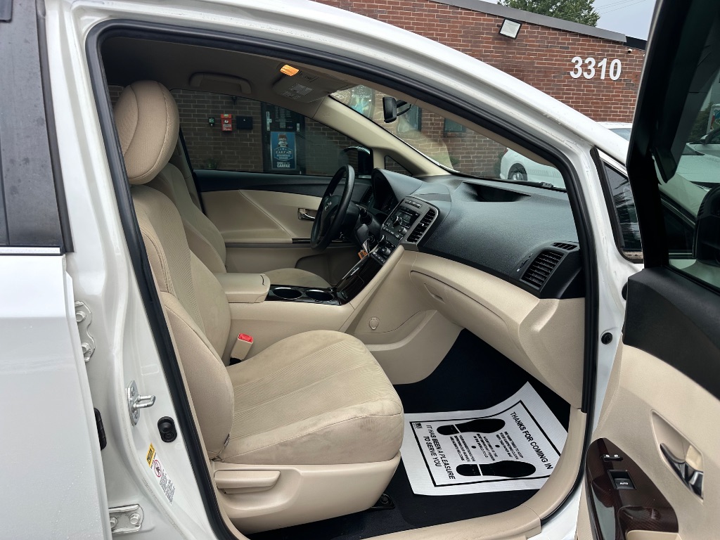 2009 Toyota Venza - $5,999