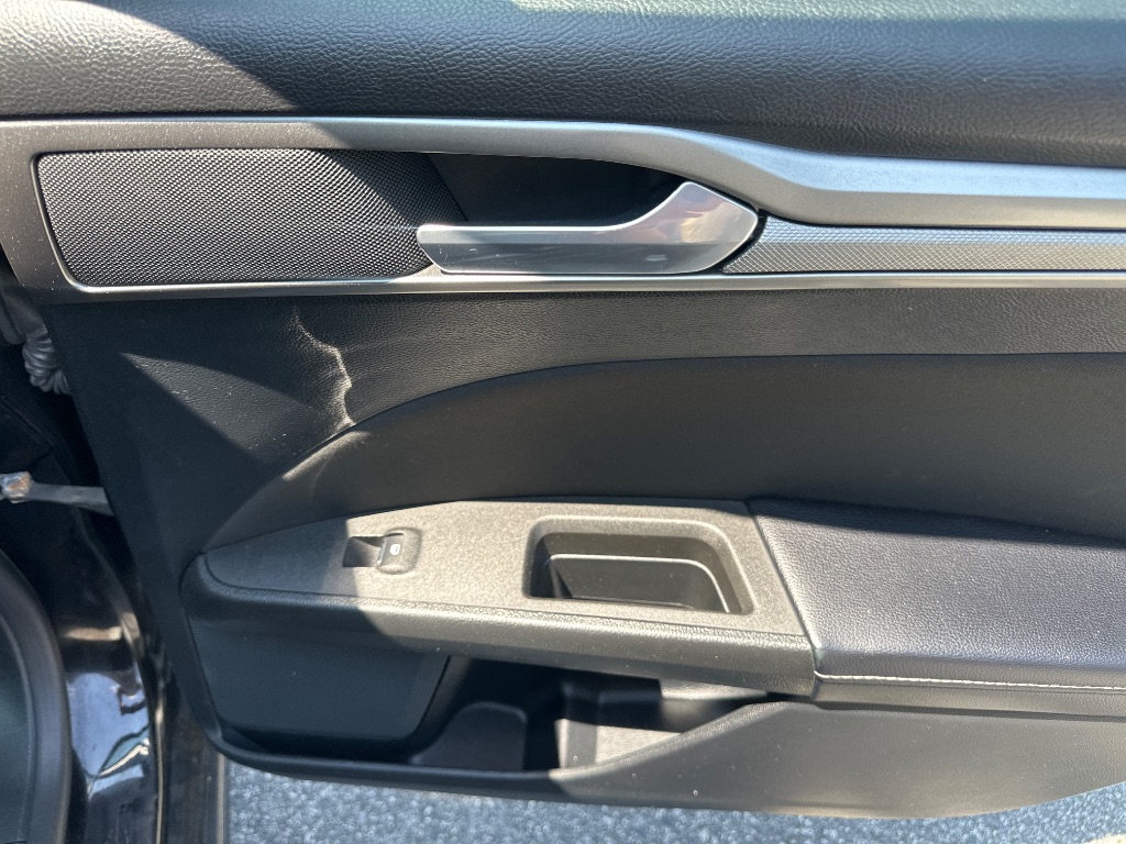 2020 Ford Fusion - $10,499
