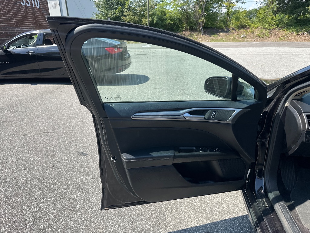 2020 Ford Fusion - $10,499