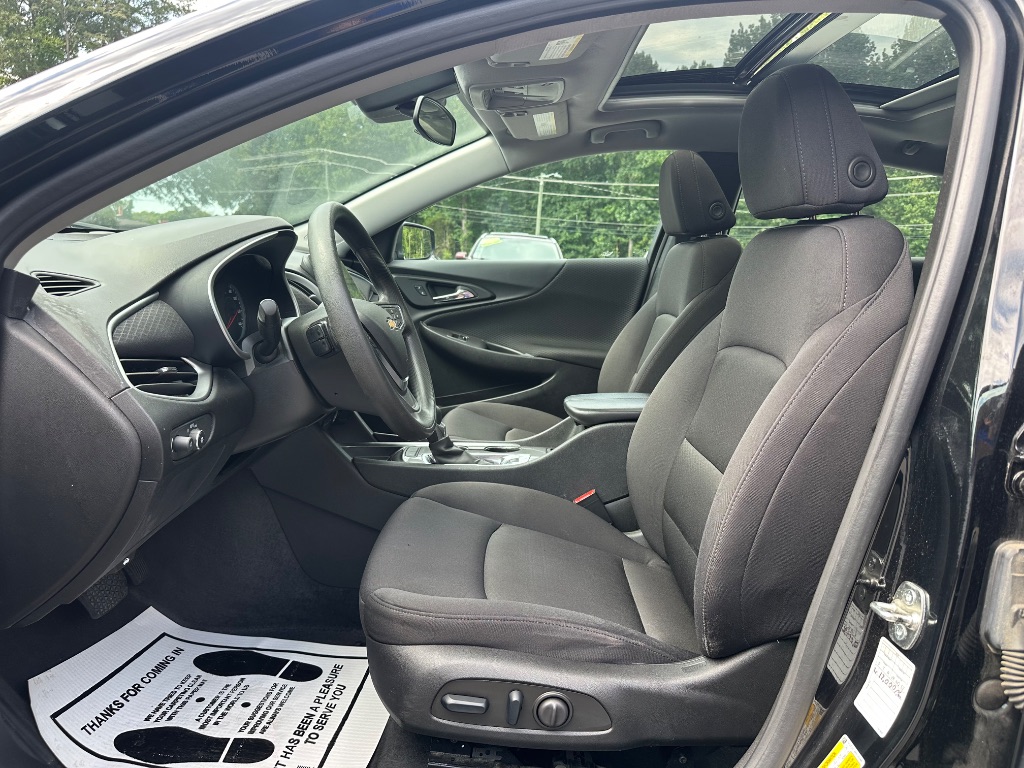 2024 Chevrolet Malibu - $13,499