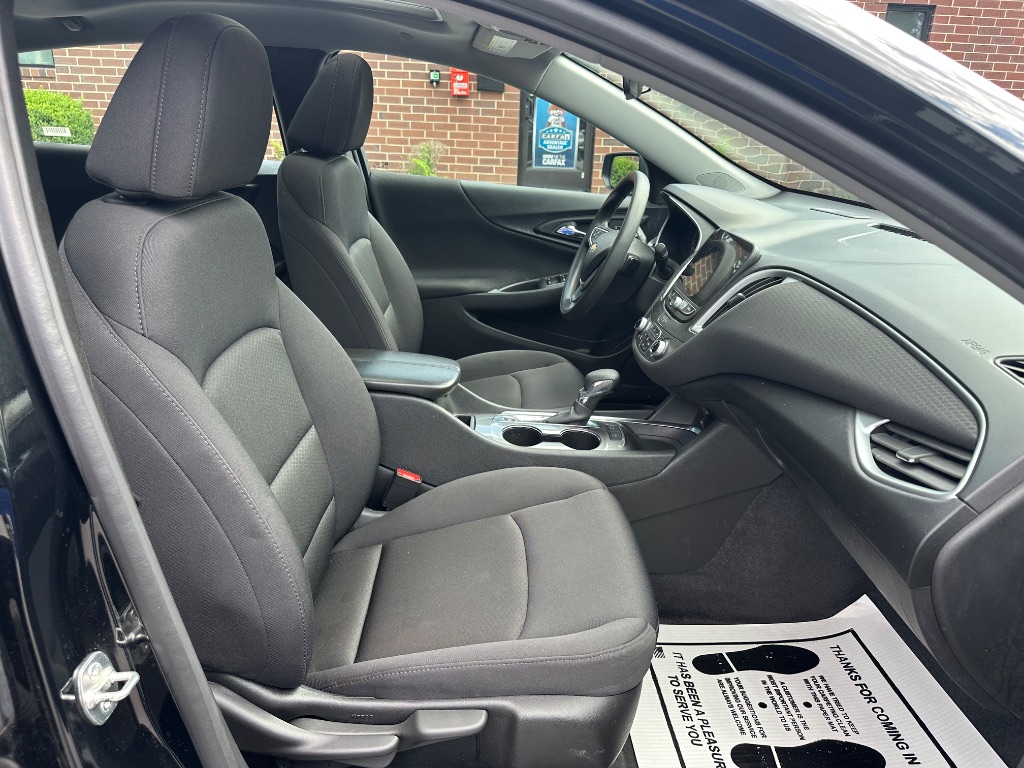 2024 Chevrolet Malibu - $13,499