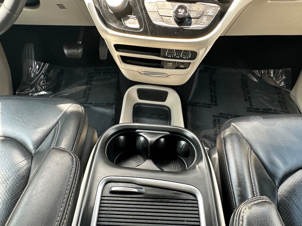 2022 Chrysler Pacifica - $15,999
