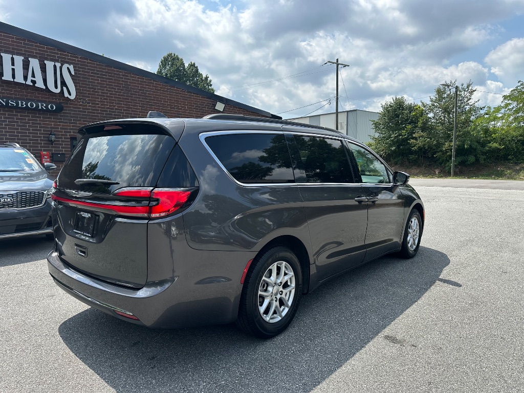 2022 Chrysler Pacifica - $15,999