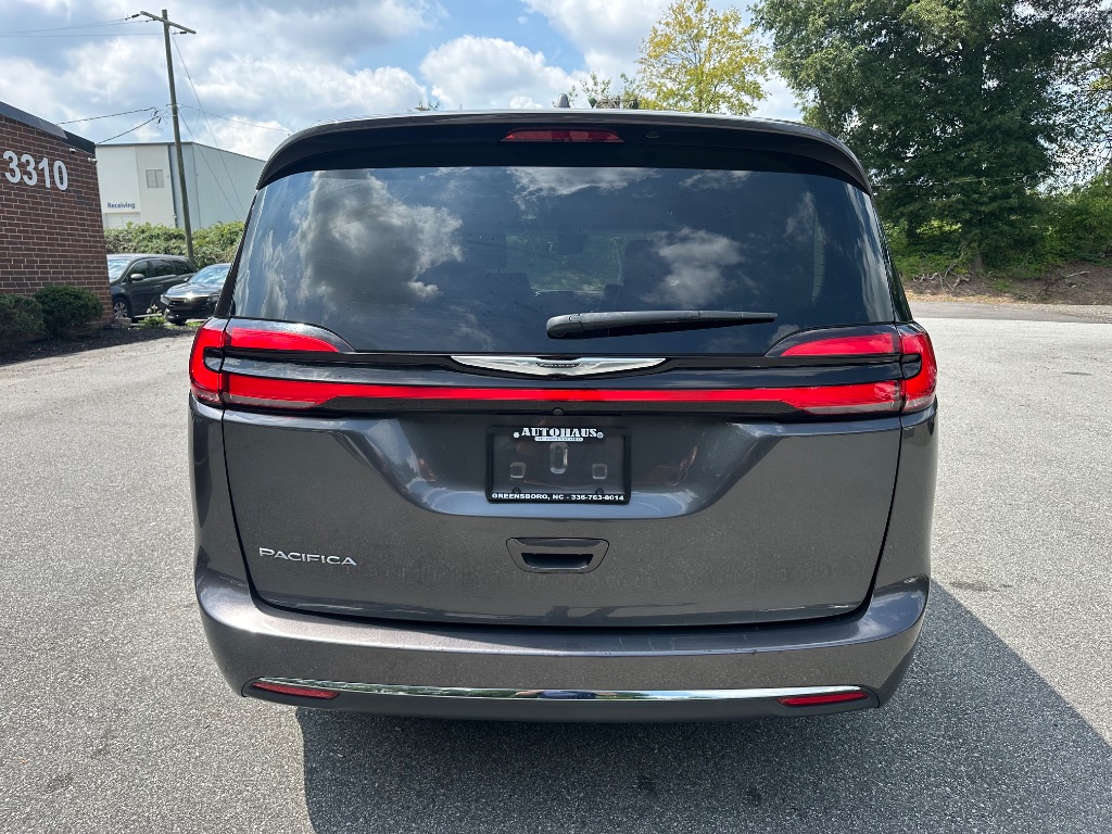 2022 Chrysler Pacifica - $15,999