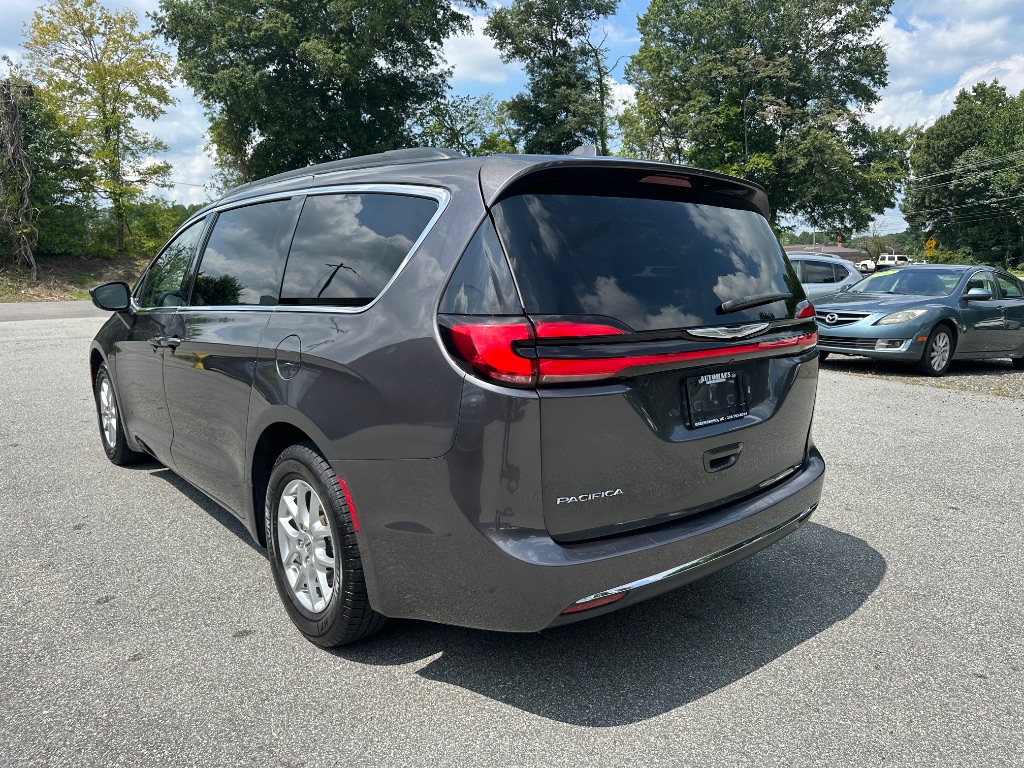 2022 Chrysler Pacifica - $15,999
