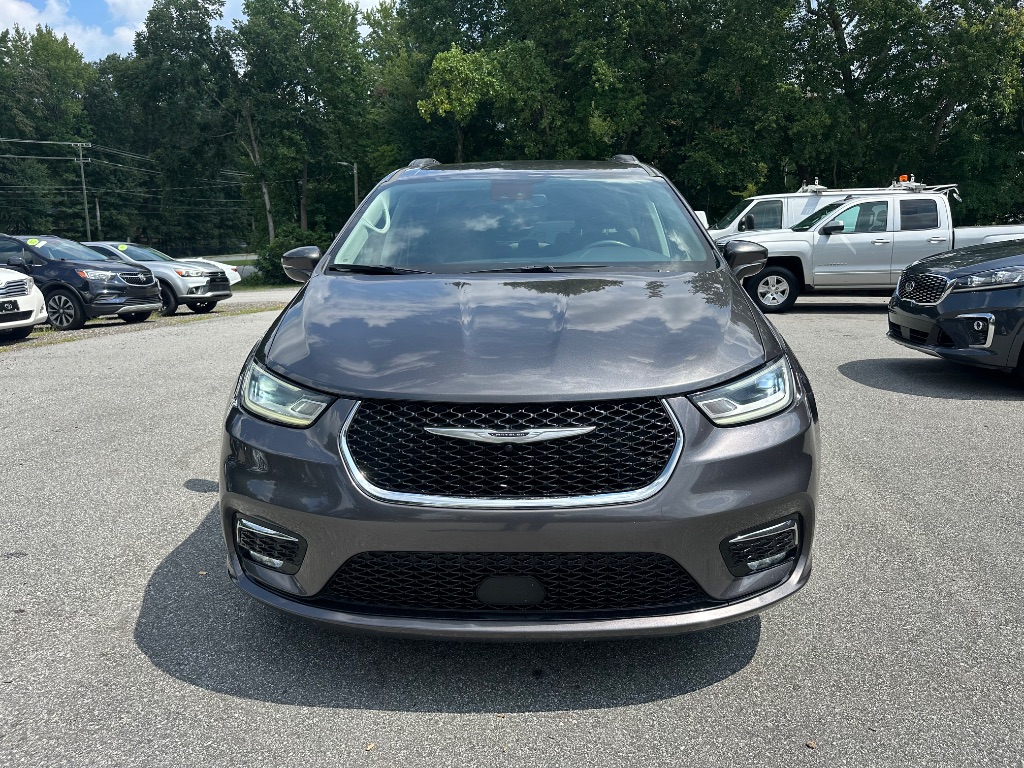 2022 Chrysler Pacifica - $15,999