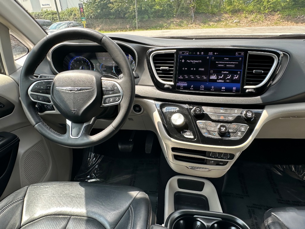 2022 Chrysler Pacifica - $15,999