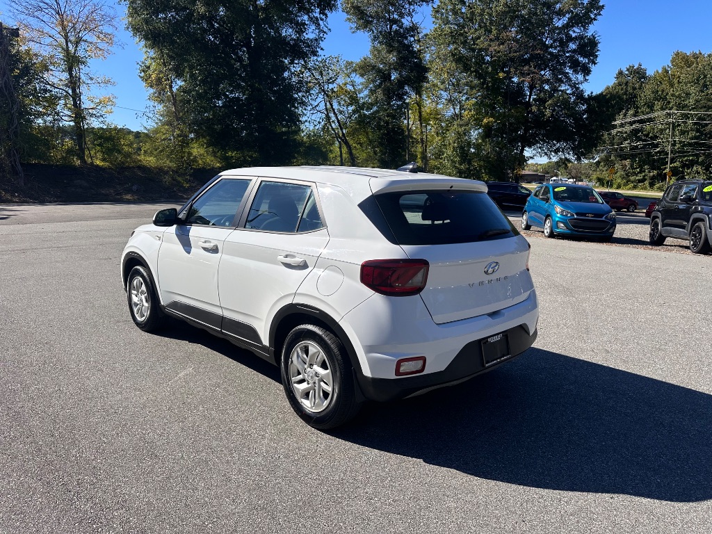 2021 Hyundai Venue - $10,999