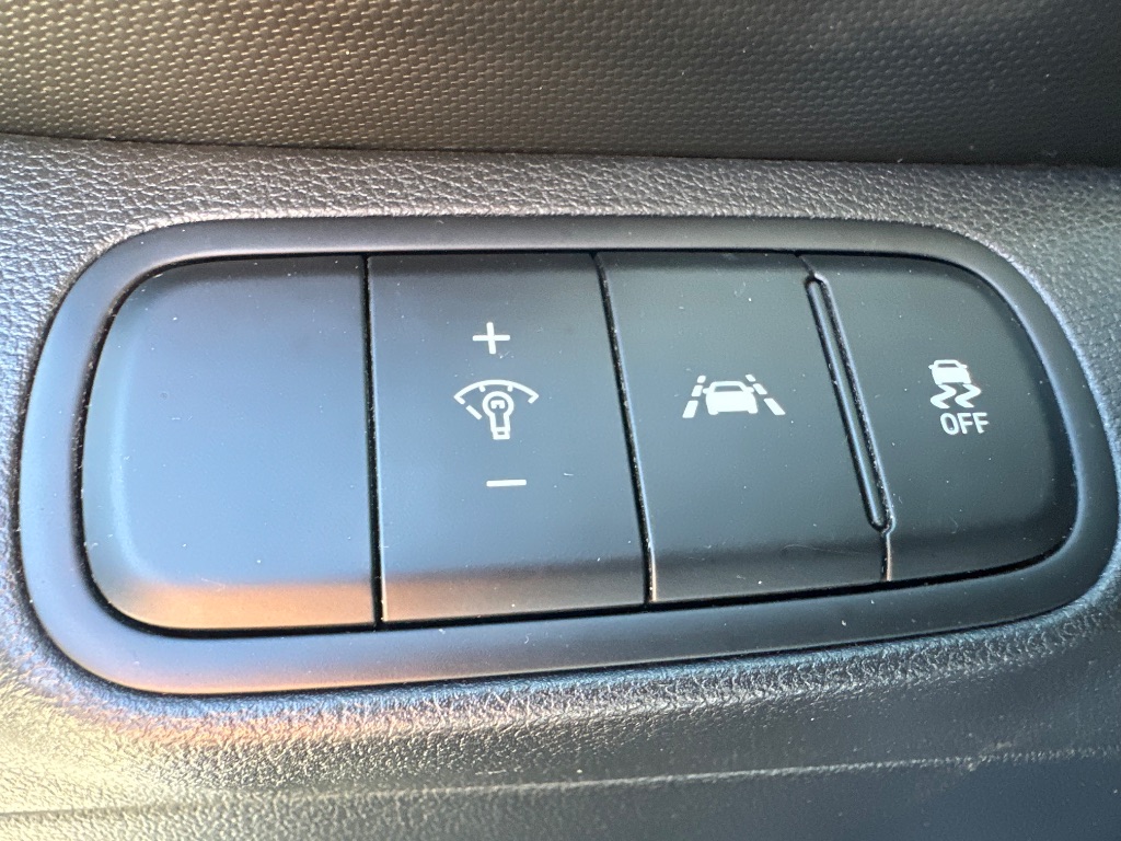 2021 Hyundai Venue - $10,999